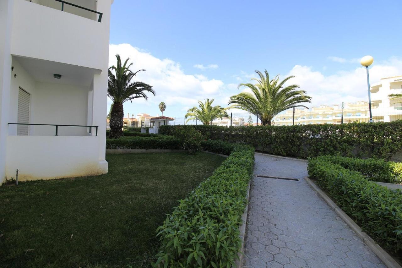 Armacao De Pera Brightness With Pool By Homing Apartment Bagian luar foto