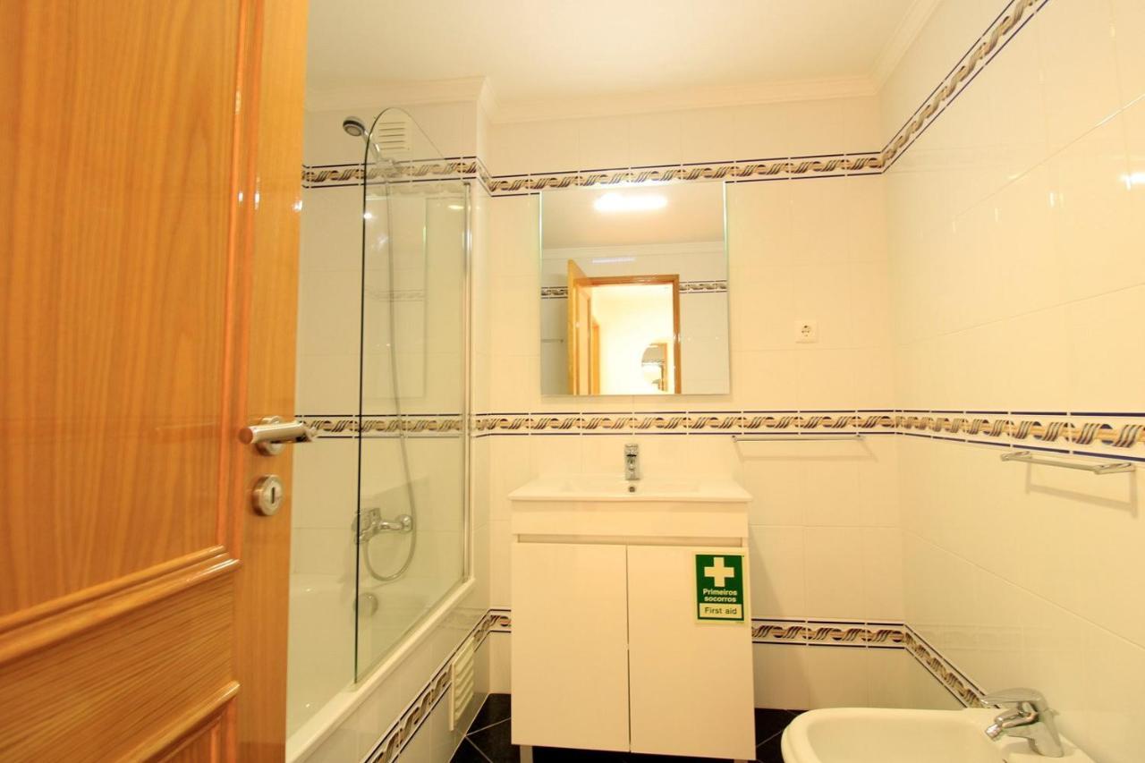 Armacao De Pera Brightness With Pool By Homing Apartment Bagian luar foto
