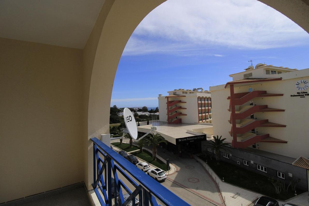 Armacao De Pera Brightness With Pool By Homing Apartment Bagian luar foto