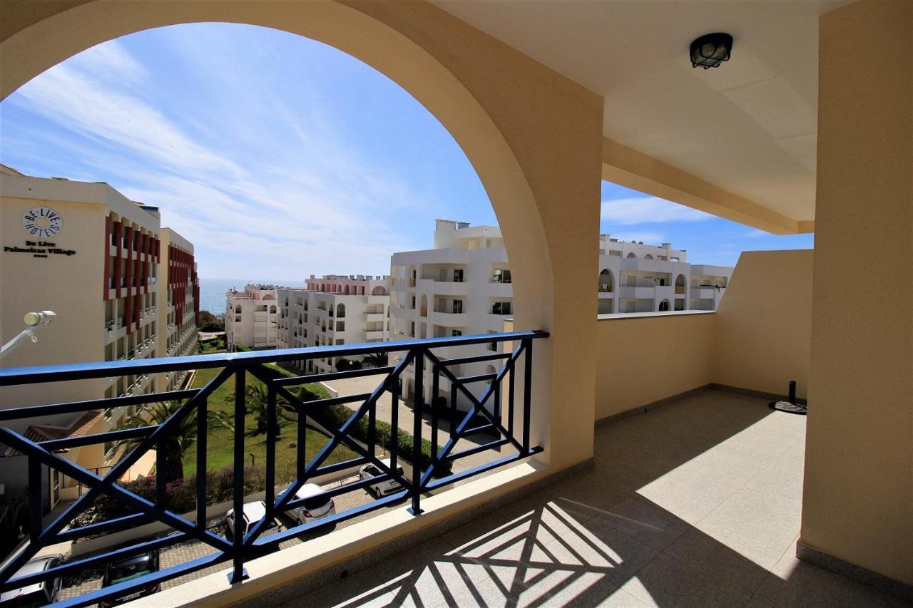 Armacao De Pera Brightness With Pool By Homing Apartment Bagian luar foto